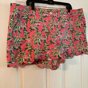 Crown and Ivy shorts size 16